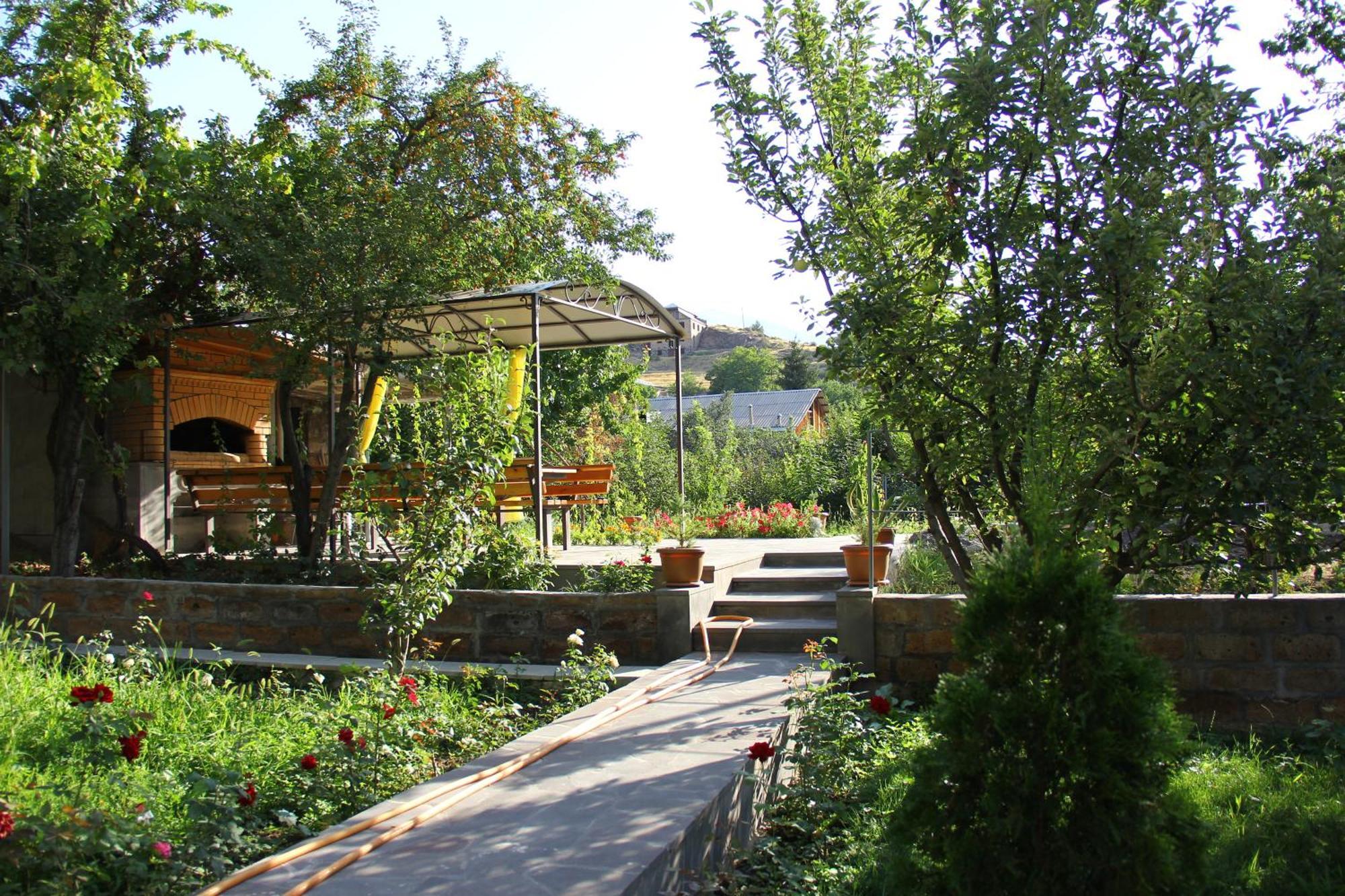 Guest House Hasmik Yeghegnadzor Eksteriør billede